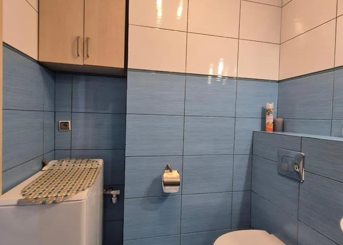 Pod Platanami * كولوبرزيغ